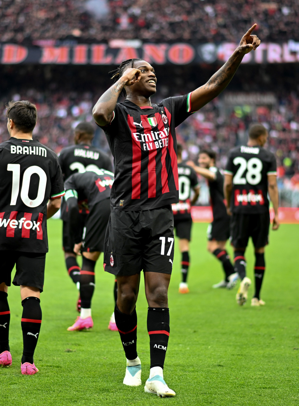 更反映了他 更反映了他