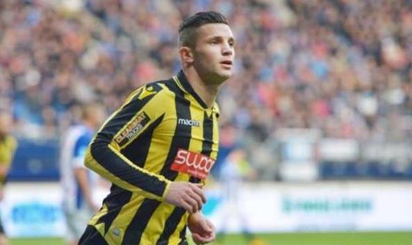 在紧张局势 在紧张局势