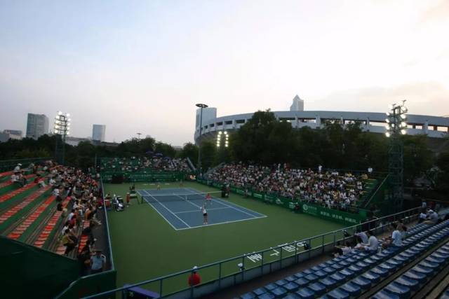 路兵线牵制 路兵线牵制